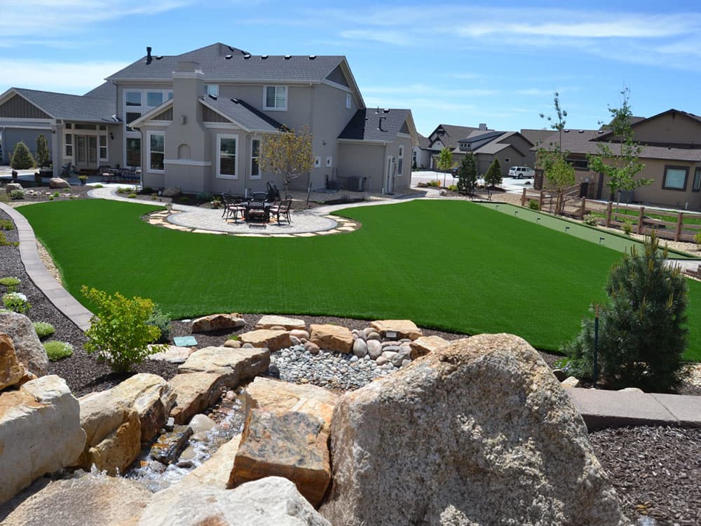 supreme-artificial-grass-yard